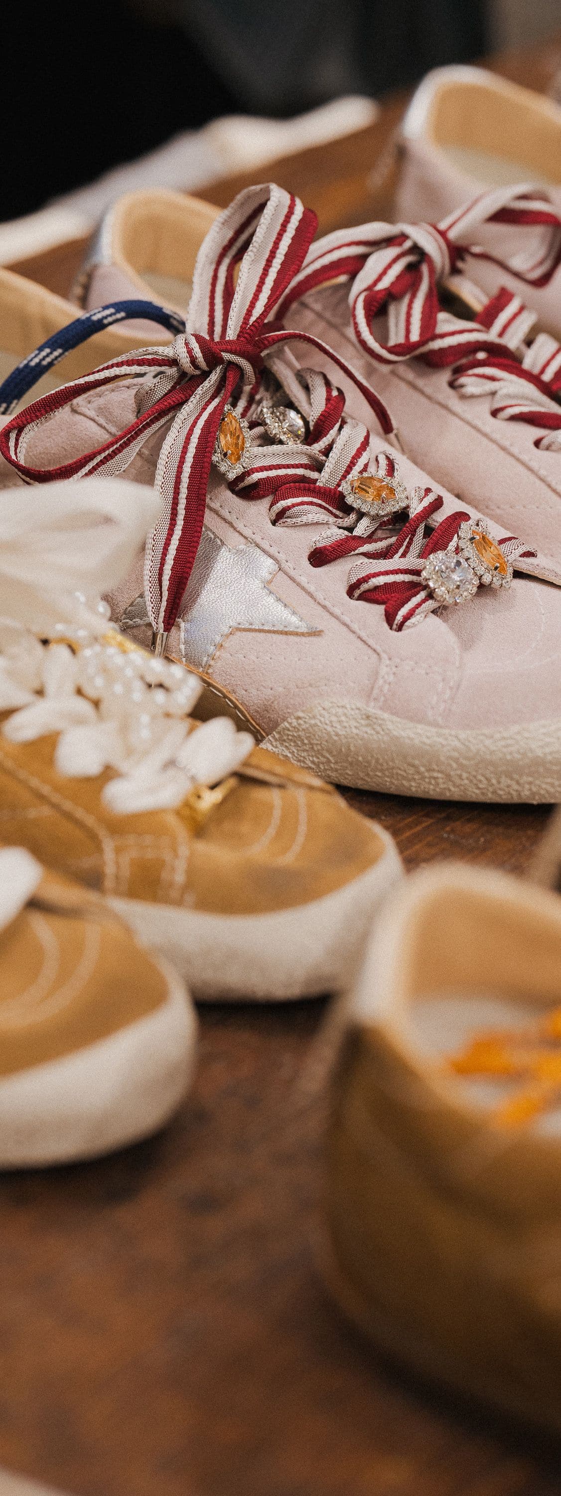 true-star-with-laces-skins