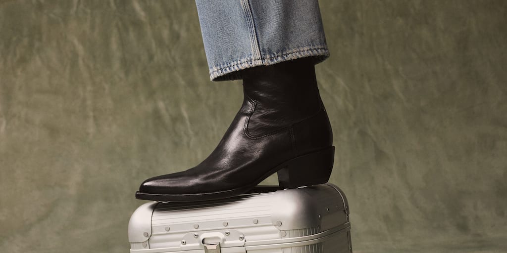 black-leather-men-boots