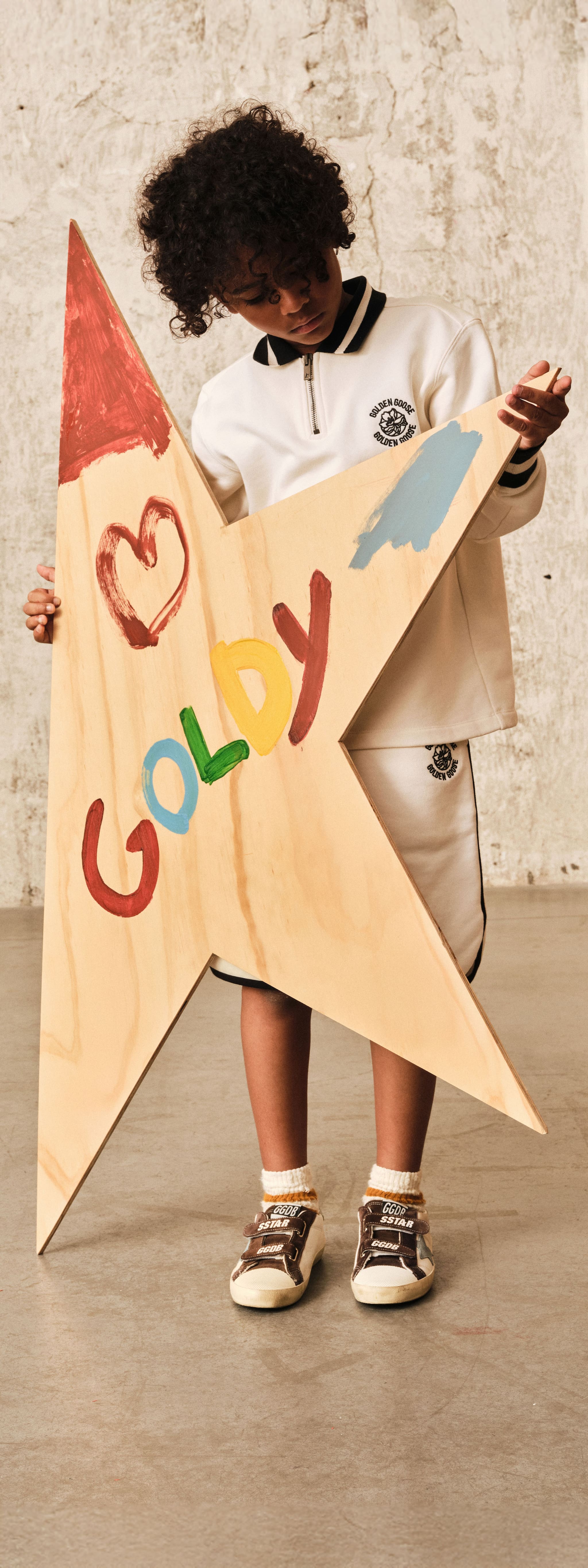 boy-with-wooden-star