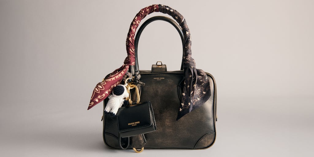 black-leather-vita-bag