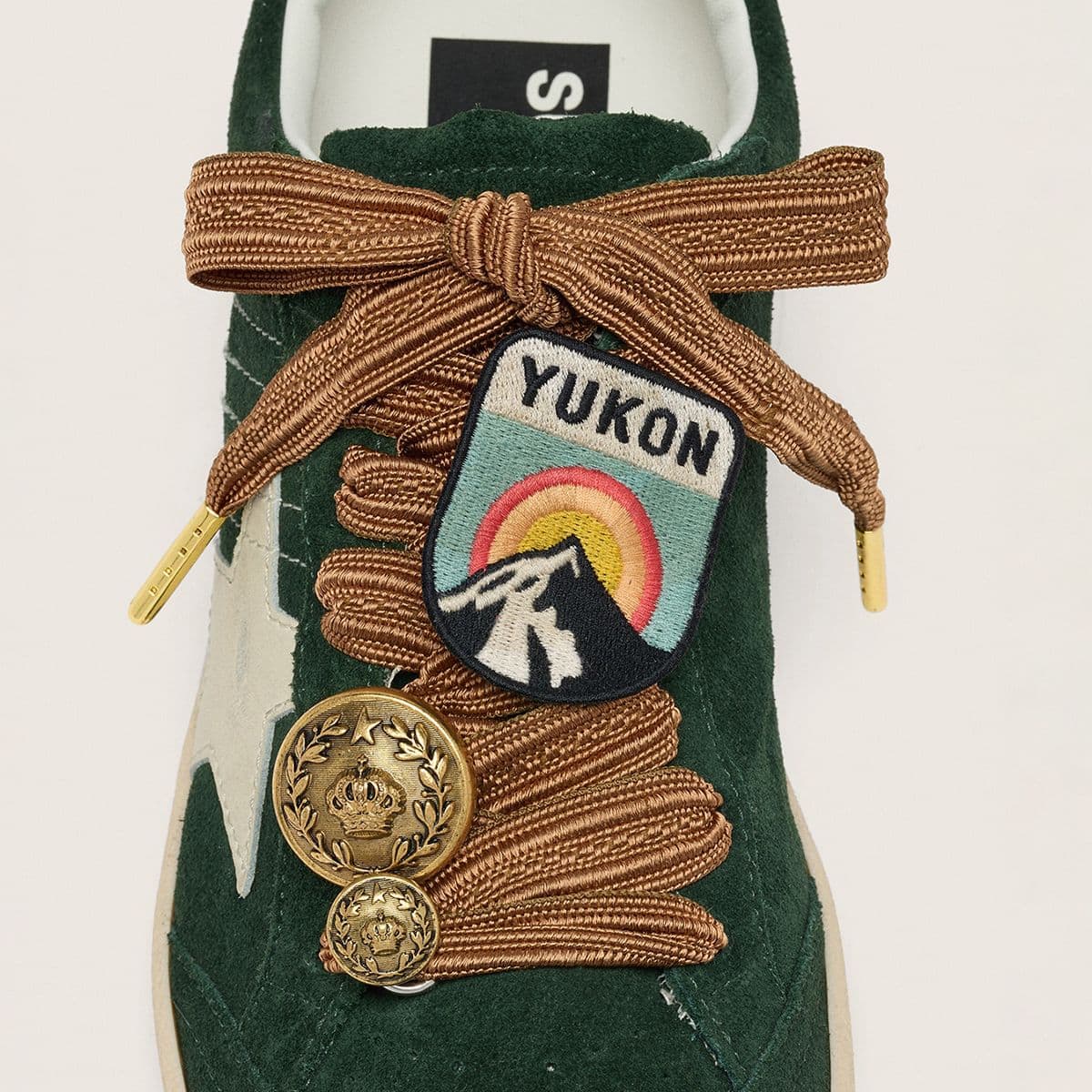 men-brown-skins-laces